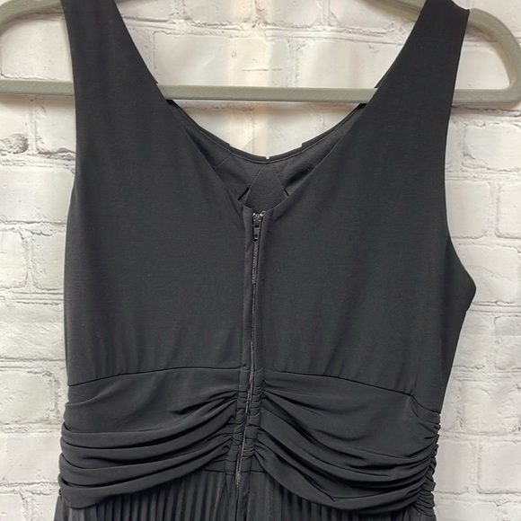 Teeze Me accordion bottom with pleated sleeveless top cocktail size 7 dr… - Picture 7 of 9